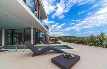 Coastal Oasis Residence Holiday Home