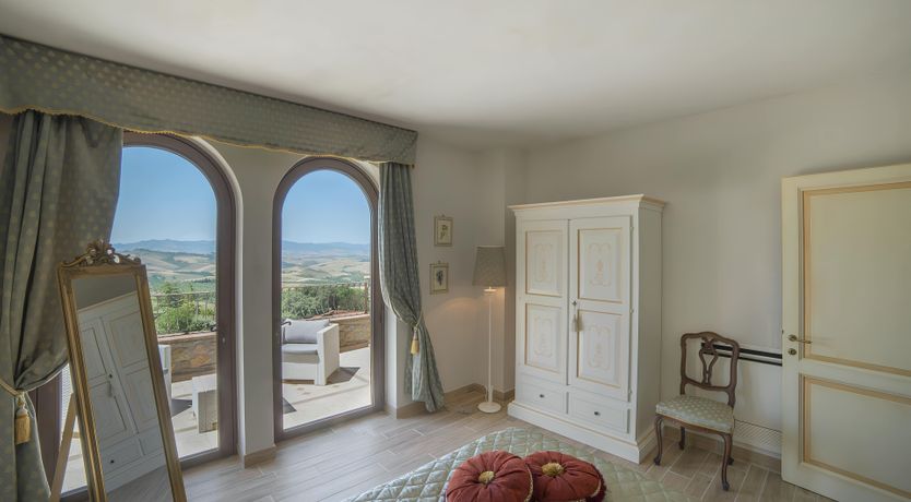 Photo of The Lago Sky