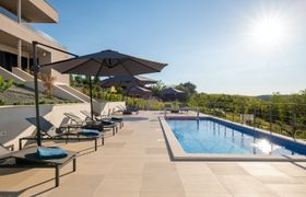 Photo of promenade-on-the-shore