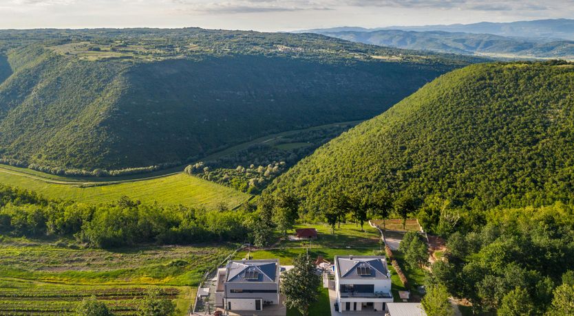 Photo of Promenade on the Shore