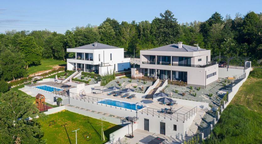 Photo of Promenade on the Shore