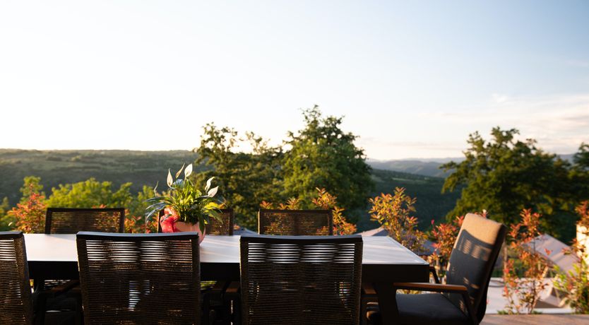 Photo of Promenade on the Shore