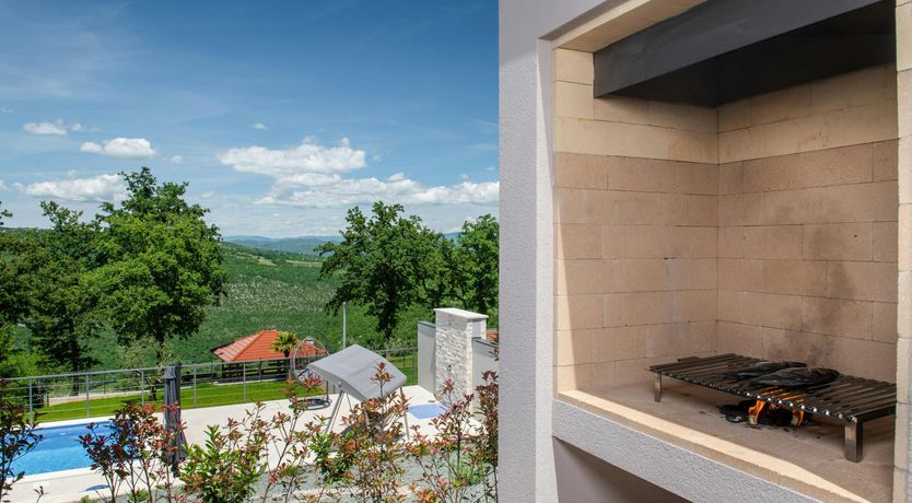 Photo of Promenade on the Shore