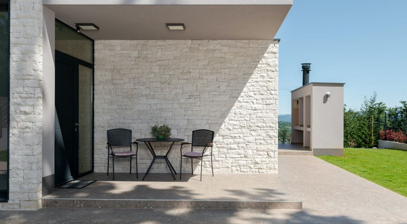 Photo of Promenade on the Shore