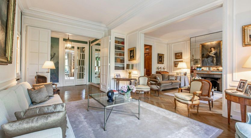 Photo of Elysées Gardens