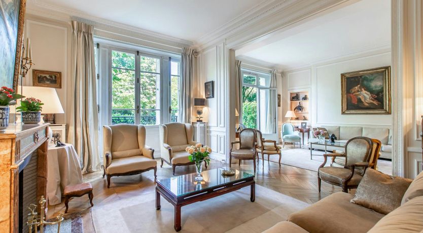 Photo of Elysées Gardens