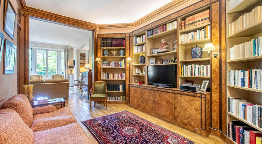 Photo of Elysées Gardens