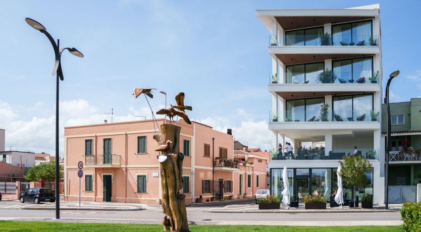 Photo of Olive Breeze