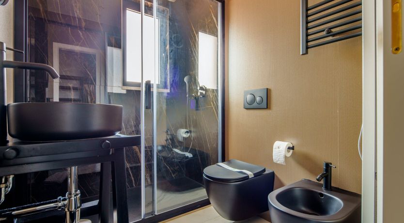 Photo of Olive Breeze