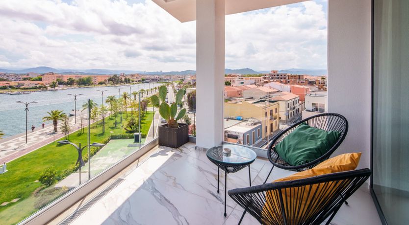 Photo of Olive Breeze