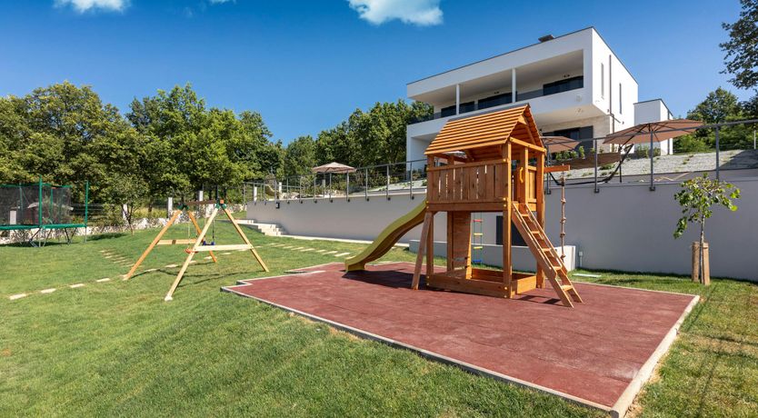 Photo of Lovely Labin