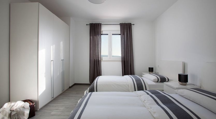 Photo of The Verdant Sea