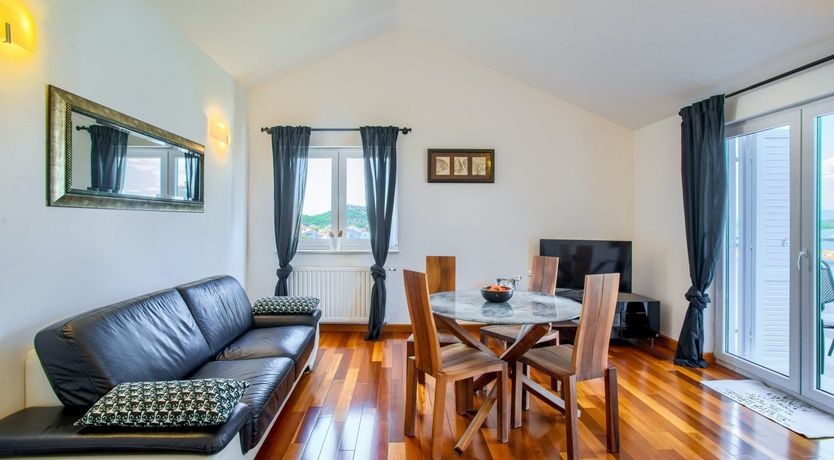 Photo of Sibenik Breeze