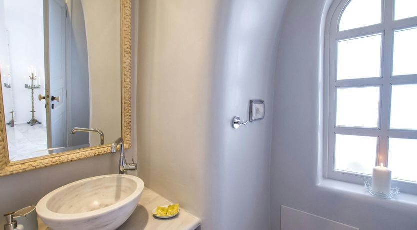 Photo of Minoa's Melody