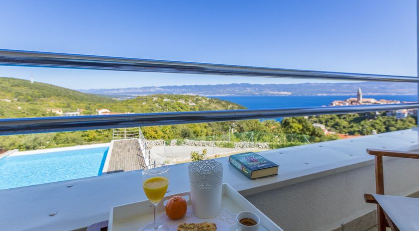 Photo of Eyes on the Waves