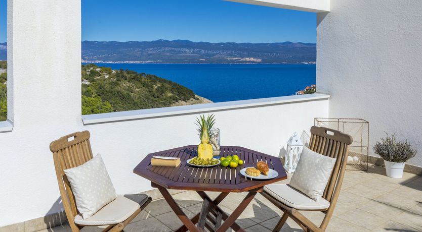 Photo of Eyes on the Waves