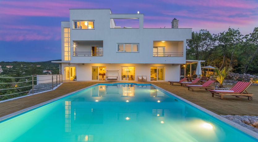 Photo of Eyes on the Waves