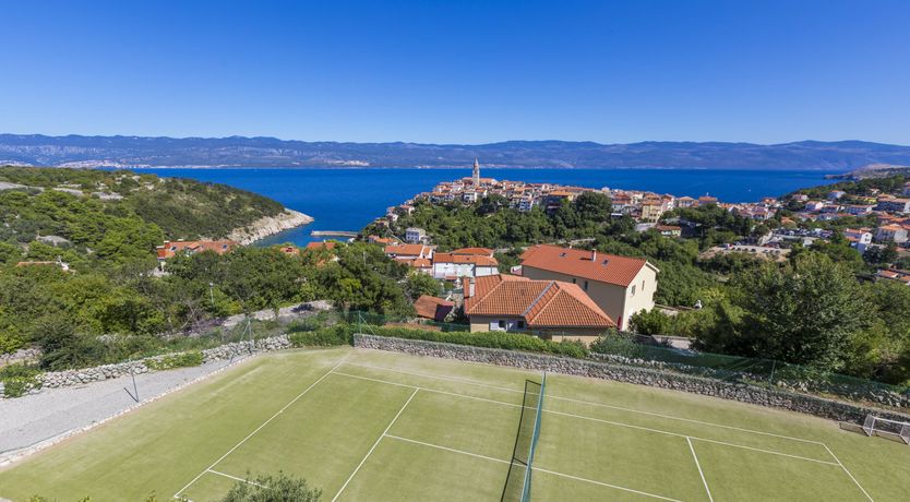 Photo of Eyes on the Waves