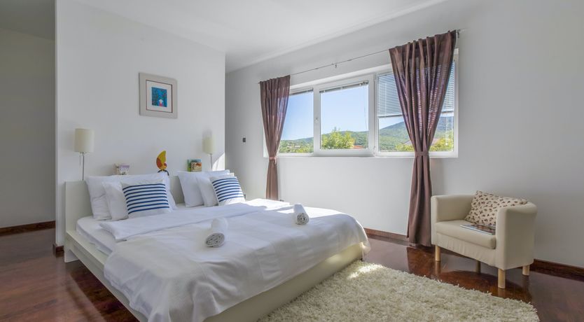 Photo of Eyes on the Waves