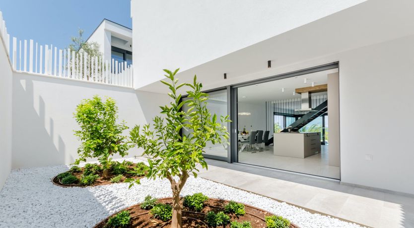 Photo of Coastal Breeze