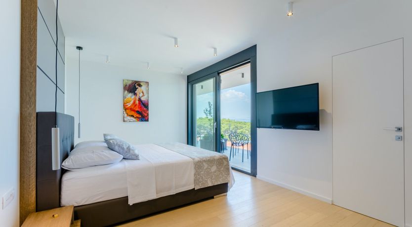 Photo of Coastal Breeze