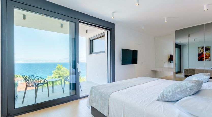 Photo of Coastal Breeze