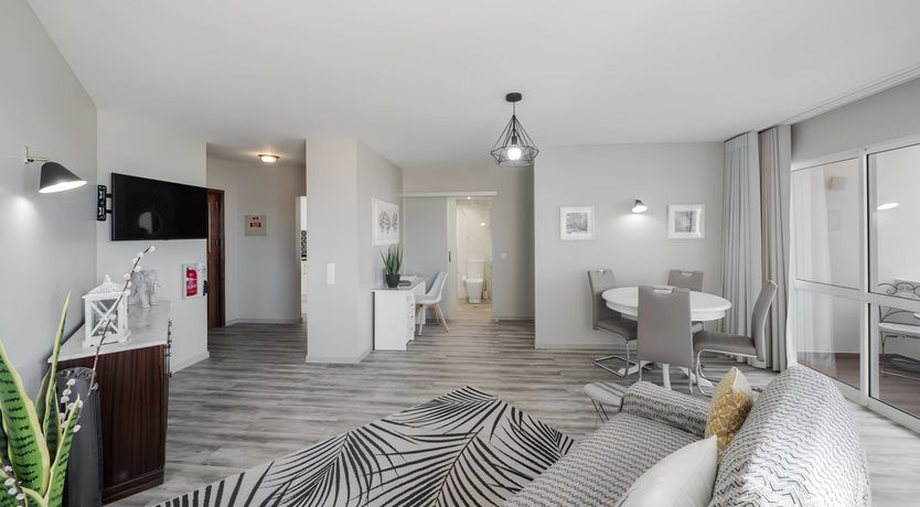 Photo of Shingle & Stone