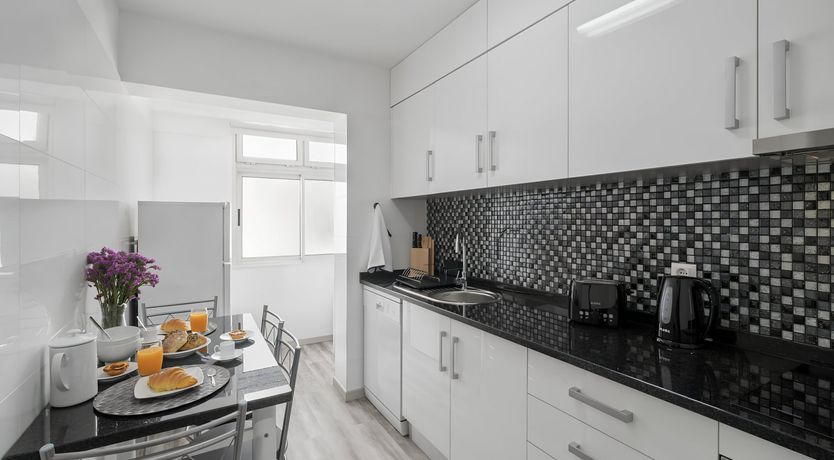 Photo of Shingle & Stone