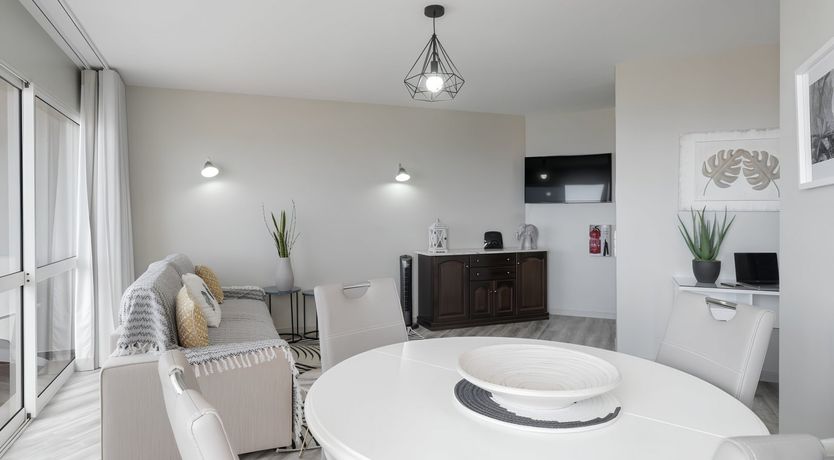 Photo of Shingle & Stone