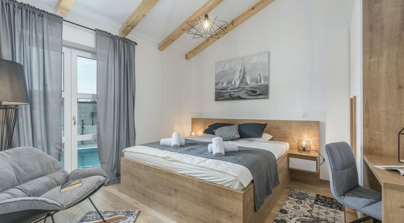 Photo of Green Sky Gallery