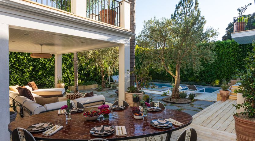 Photo of Golden Handshake