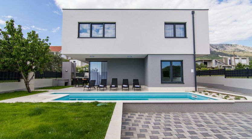 Photo of Sweet Golden Moon