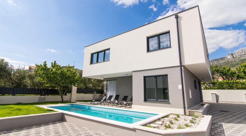 Photo of Sweet Golden Moon