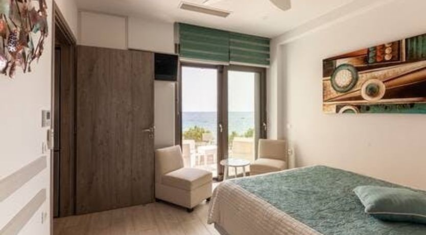 Photo of Moon on the Water