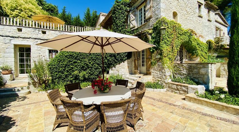 Photo of Polished & Painted