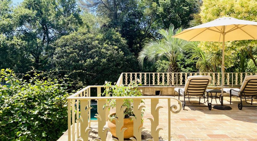 Photo of Polished & Painted