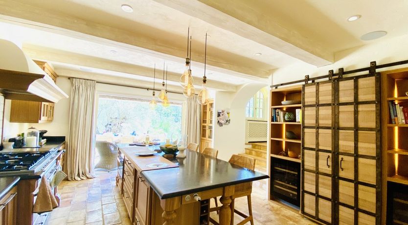 Photo of Polished & Painted