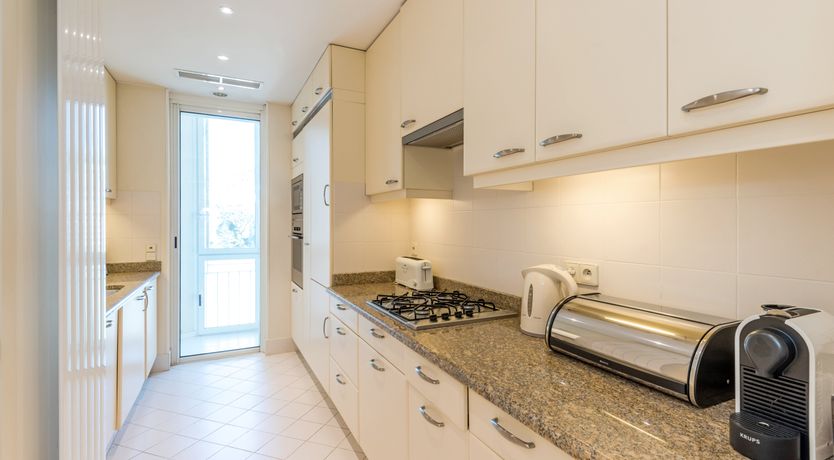 Photo of Champagne Beauty