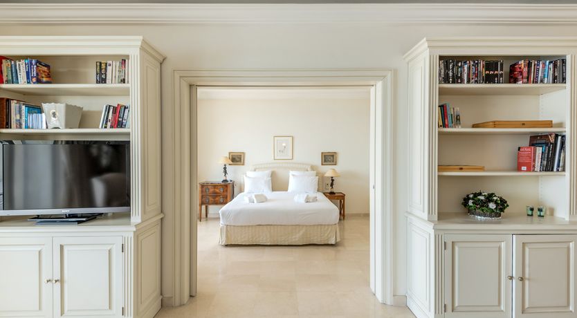 Photo of Champagne Beauty