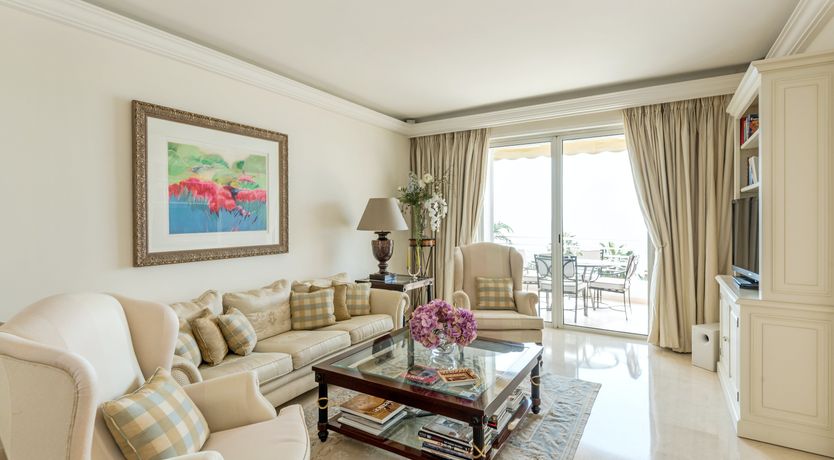 Photo of Champagne Beauty