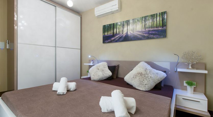 Photo of A Natural Stroll