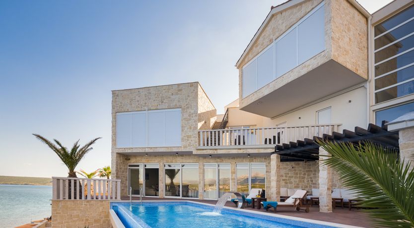 Photo of A Natural Stroll