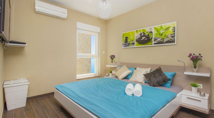 Photo of A Natural Stroll