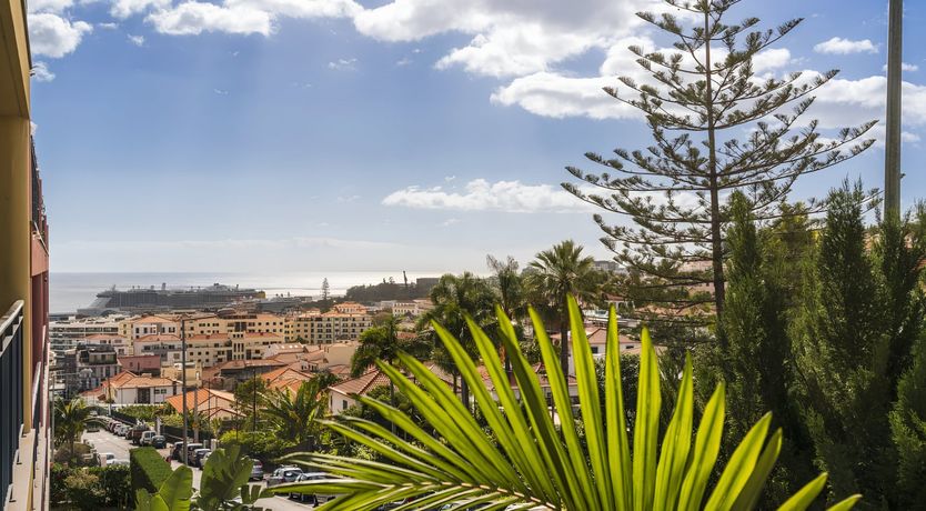 Photo of Beams of Orange