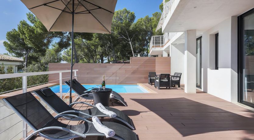 Photo of A Blush of White