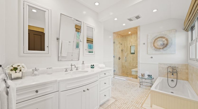 Photo of Beverly Hills Blue