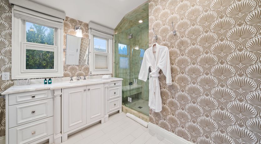 Photo of Beverly Hills Blue