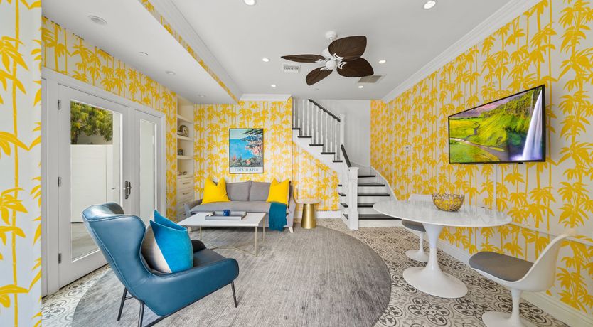 Photo of Beverly Hills Blue