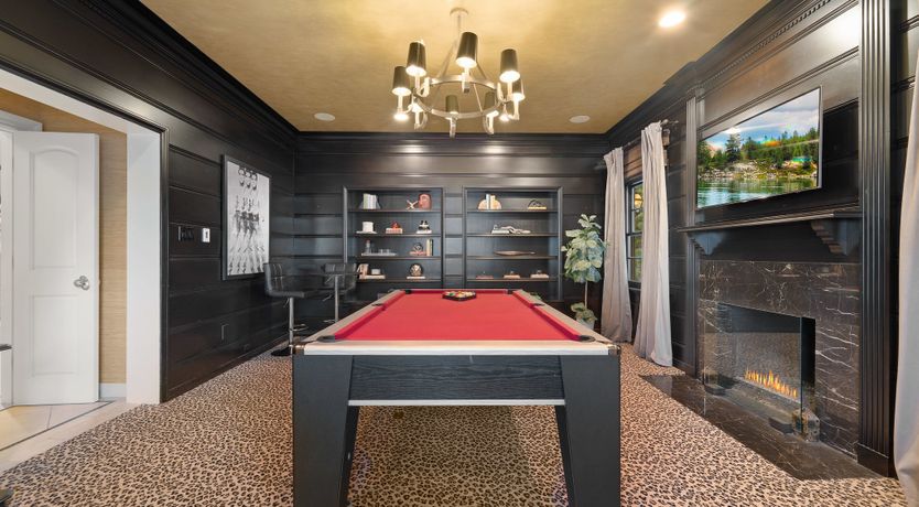 Photo of Beverly Hills Blue