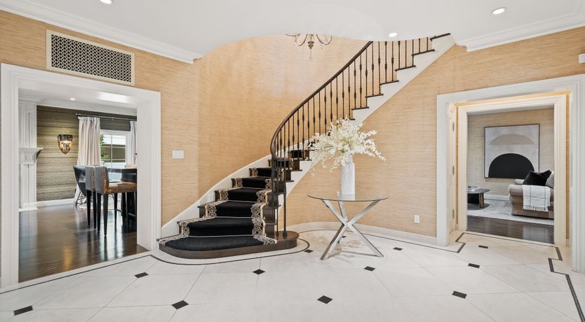 Photo of Beverly Hills Blue